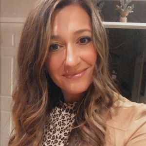 Meet your Posher, Lori